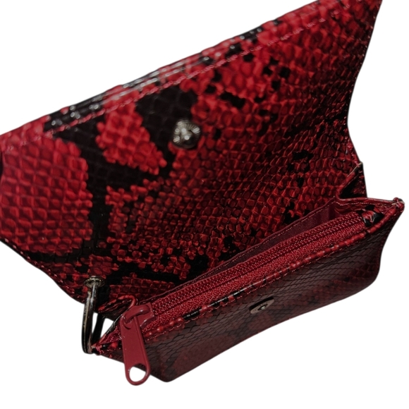 Nine West Acessories Snakeskin Printed Shoulder Purse & Keychain Wallet Bundle - Picture 7 of 7